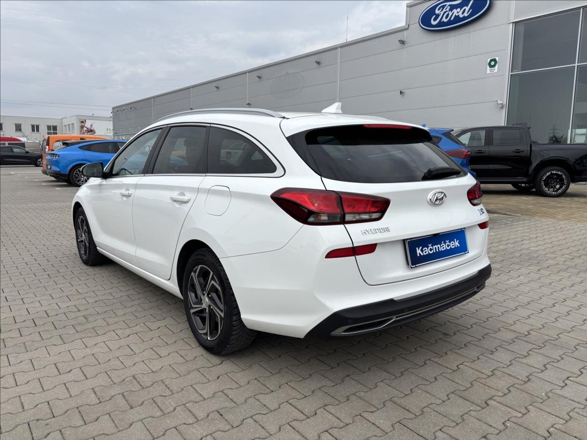 Hyundai i30 Kombi 998,0 88 kw