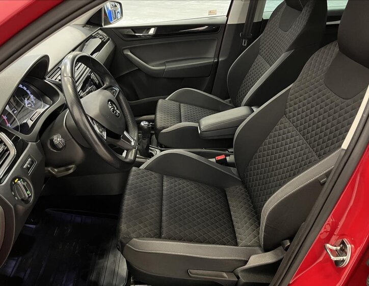 Škoda Rapid Liftback 999,0 81 kw