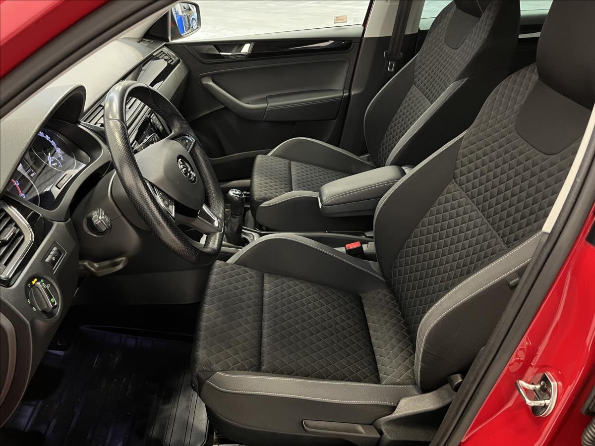 Škoda Rapid Liftback 999,0 81 kw