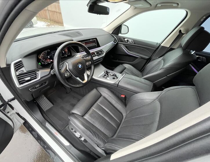 BMW X5 SUV / Terénní 3,0 l 245 kw