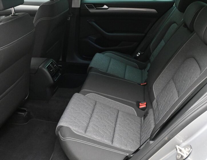 Volkswagen Passat Kombi 2,0 l 110 kw