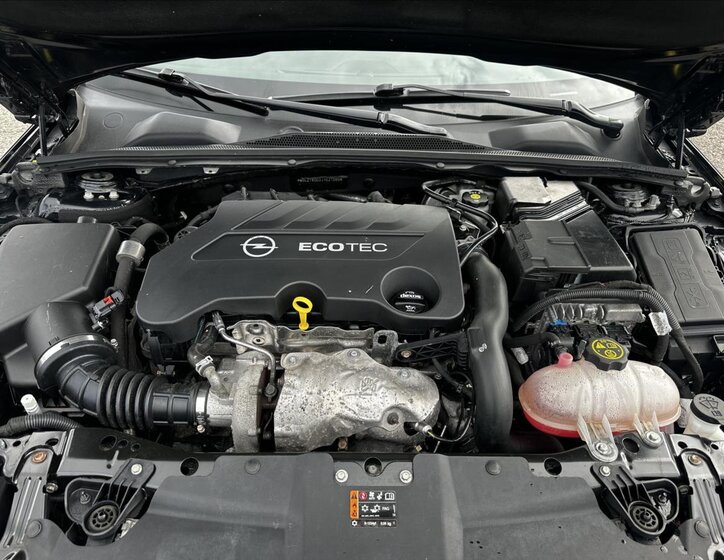 Opel Insignia Kombi 2,0 l 125 kw