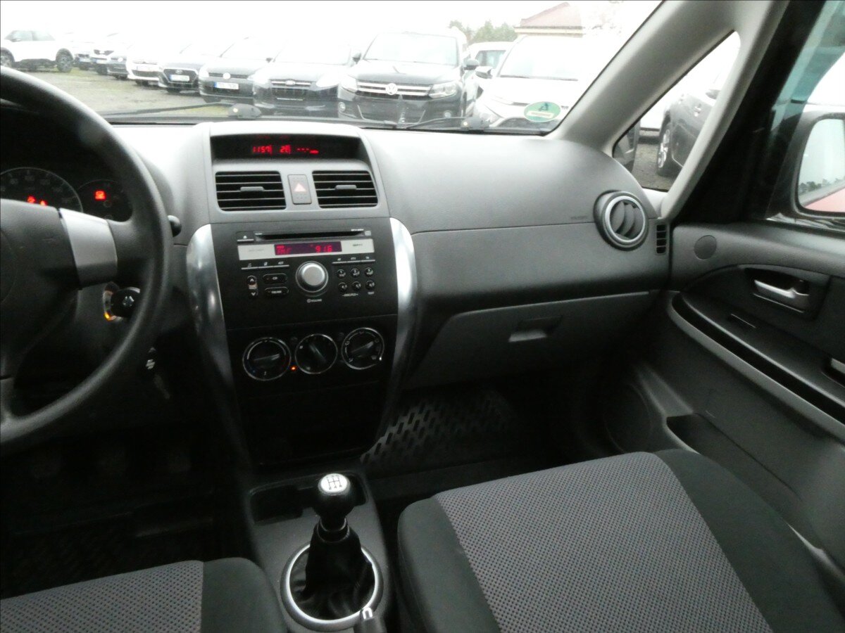 Suzuki SX4 Hatchback 1,6 l 79 kw