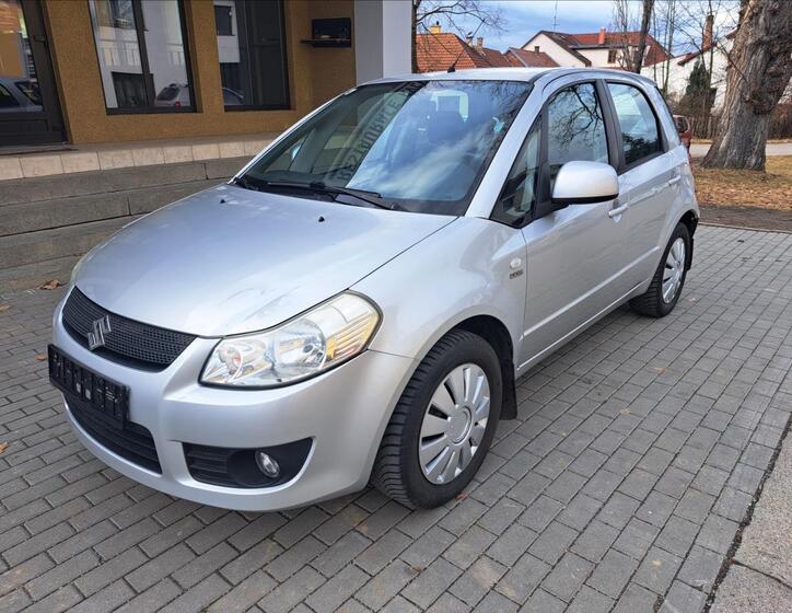Suzuki SX4 3