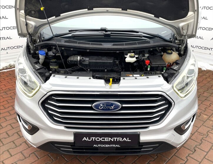 Ford Tourneo Custom MPV 2,0 l 96 kw