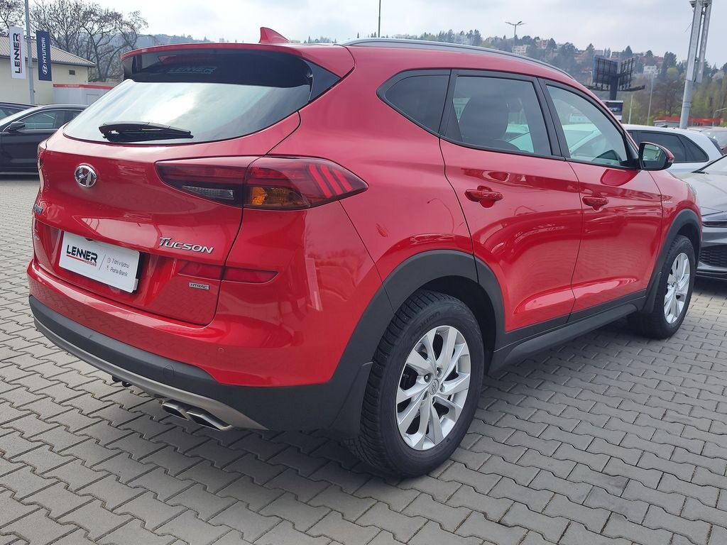 Hyundai Tucson SUV / Terénní 1,6 l 100 kw