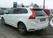 Volvo XC60 SUV 2,4 l 120 kw