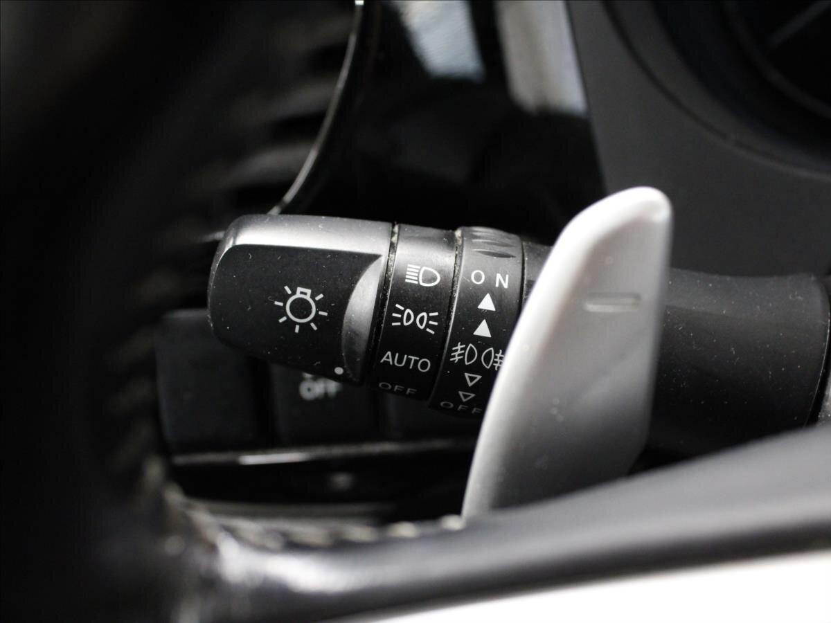 Mitsubishi Outlander SUV / Terénní 2,4 l 99 kw