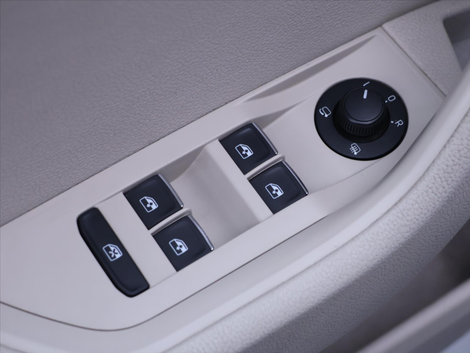 Škoda Superb Liftback 2,0 l 206 kw