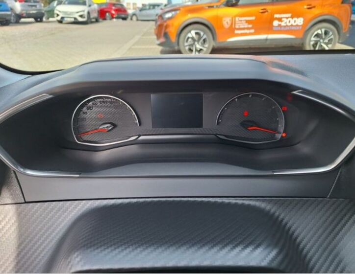 Peugeot 208 12