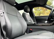 Land Rover Range Rover Velar 29