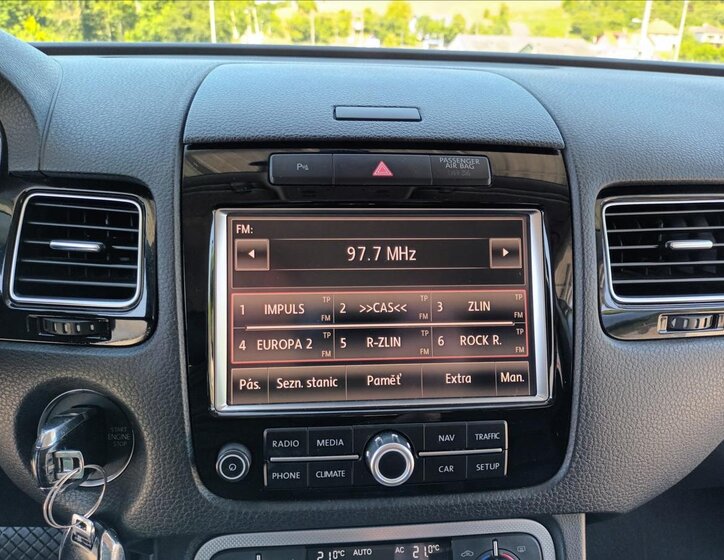Volkswagen Touareg SUV / Terénní 3,0 l 176 kw