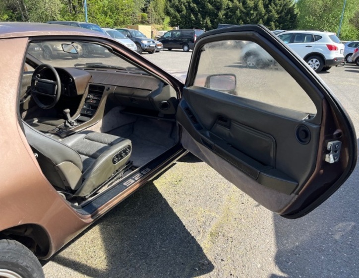 Porsche 928 24