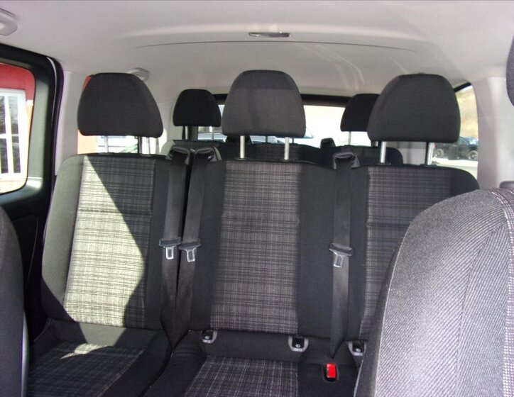 Mercedes-Benz Vito Kombi 2,1 l 120 kw