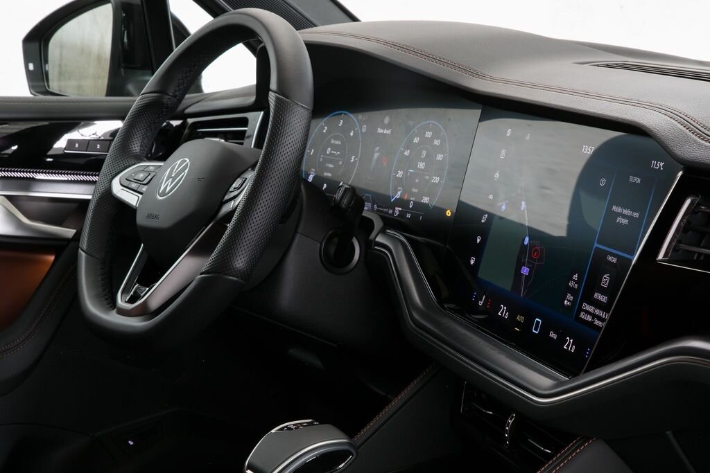 Volkswagen Touareg SUV / Terénní 3,0 l 210 kw