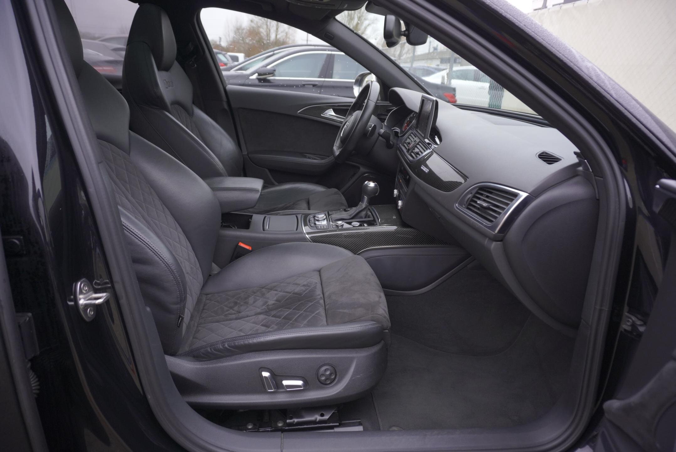 Audi RS 6 Hatchback 4,0 l 412 kw