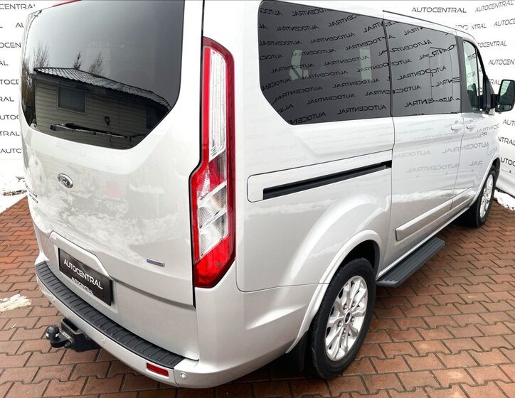 Ford Tourneo Custom MPV 2,0 l 96 kw