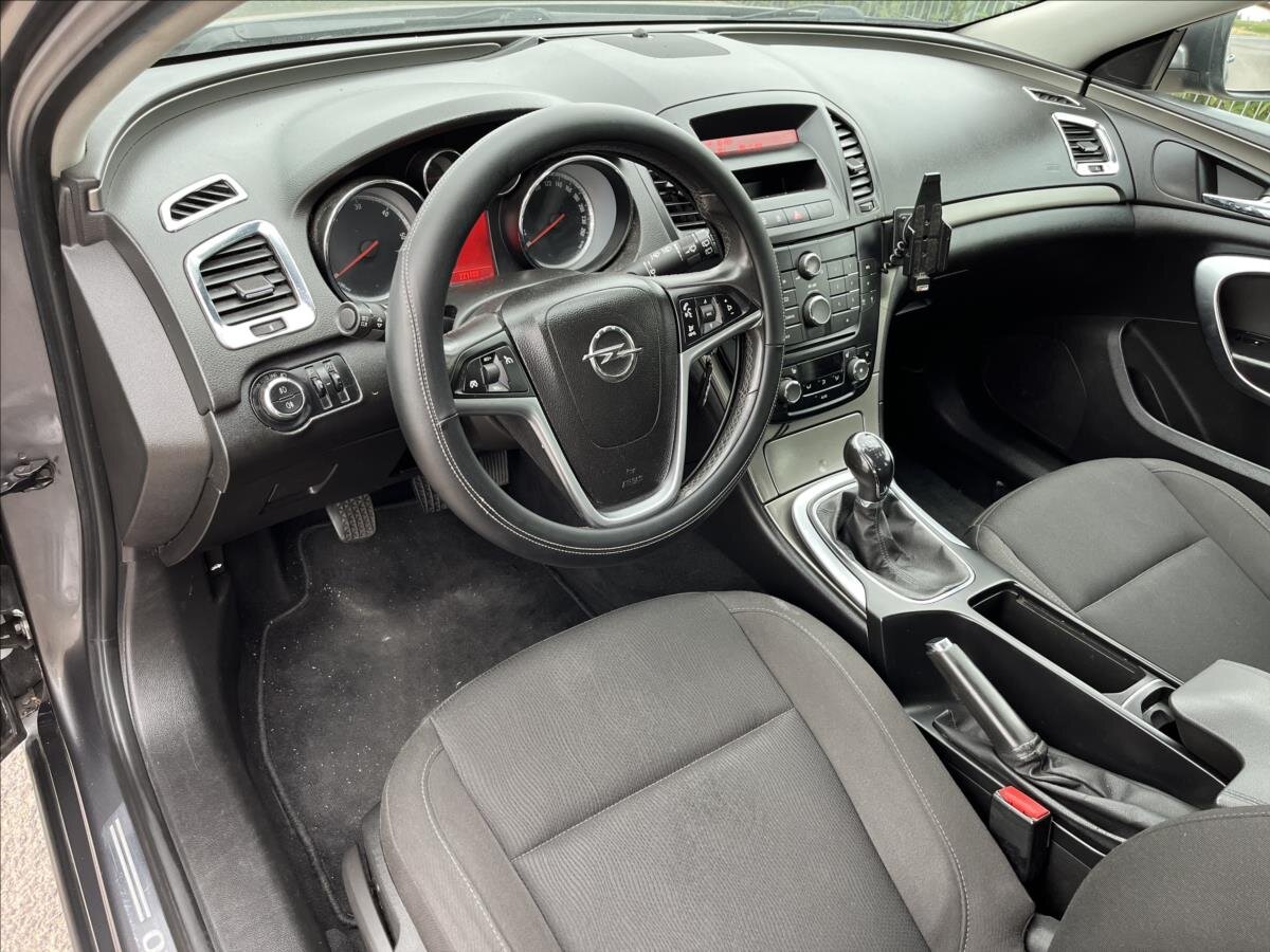 Opel Insignia Liftback 2,0 l 96 kw
