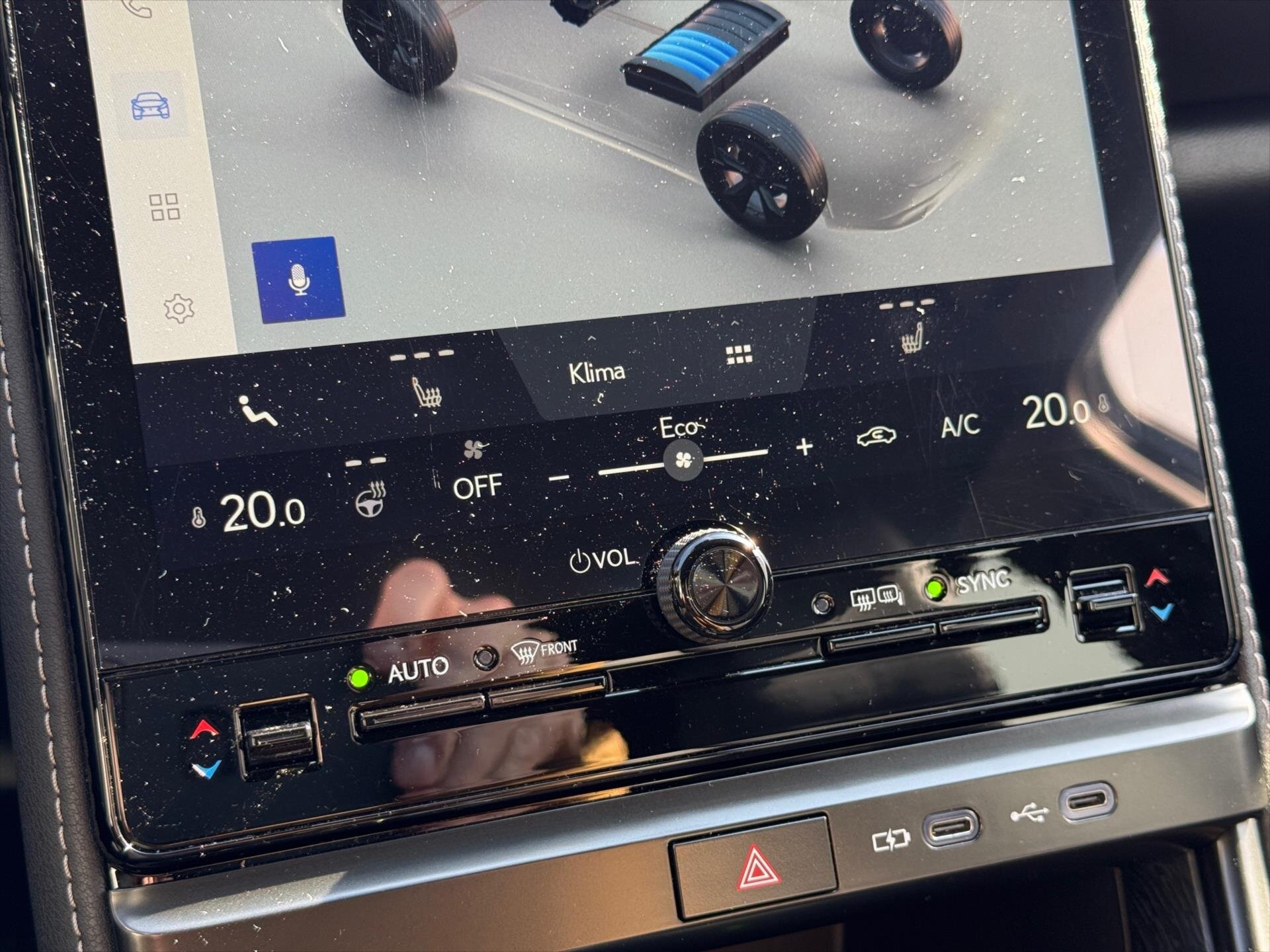 Lexus LBX SUV 1,5 l 67 kw