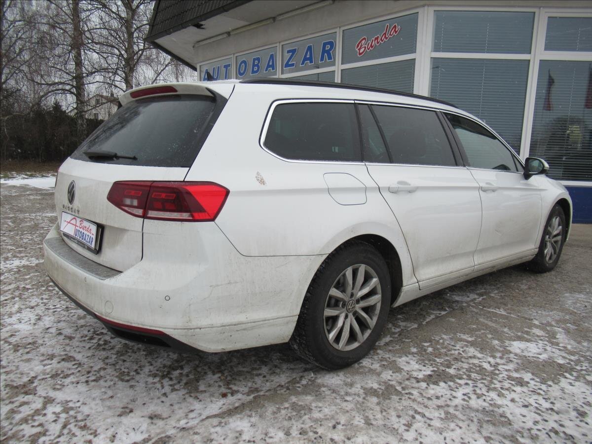 Volkswagen Passat Kombi 2,0 l 110 kw