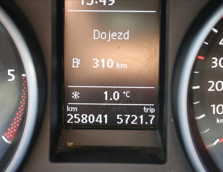 Volkswagen Golf Kombi 1,6 l 77 kw