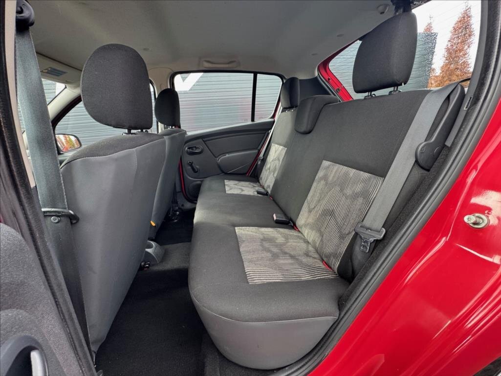 Dacia Sandero Hatchback 1,1 l 55 kw