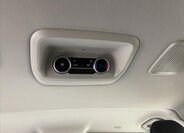 Volkswagen Caravelle 12