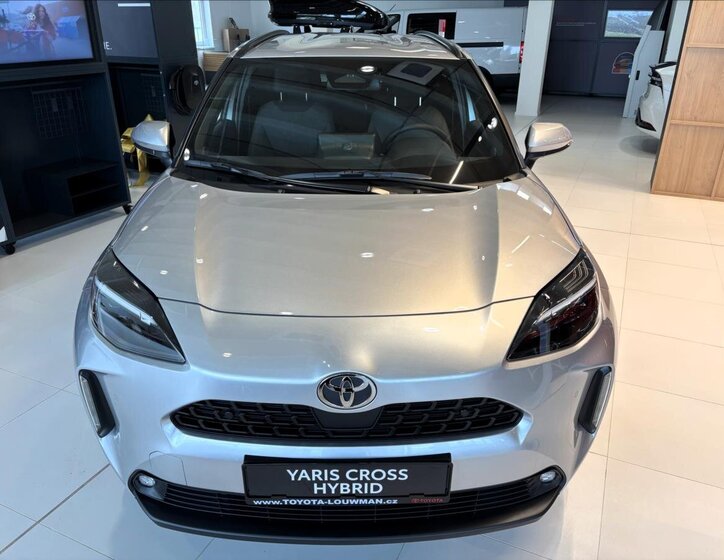 Toyota Yaris Cross SUV 1,5 l 85 kw