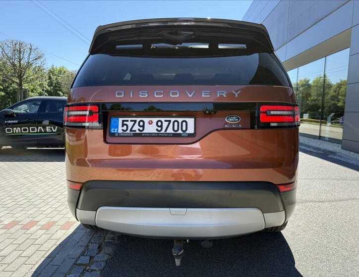 Land Rover Discovery 9