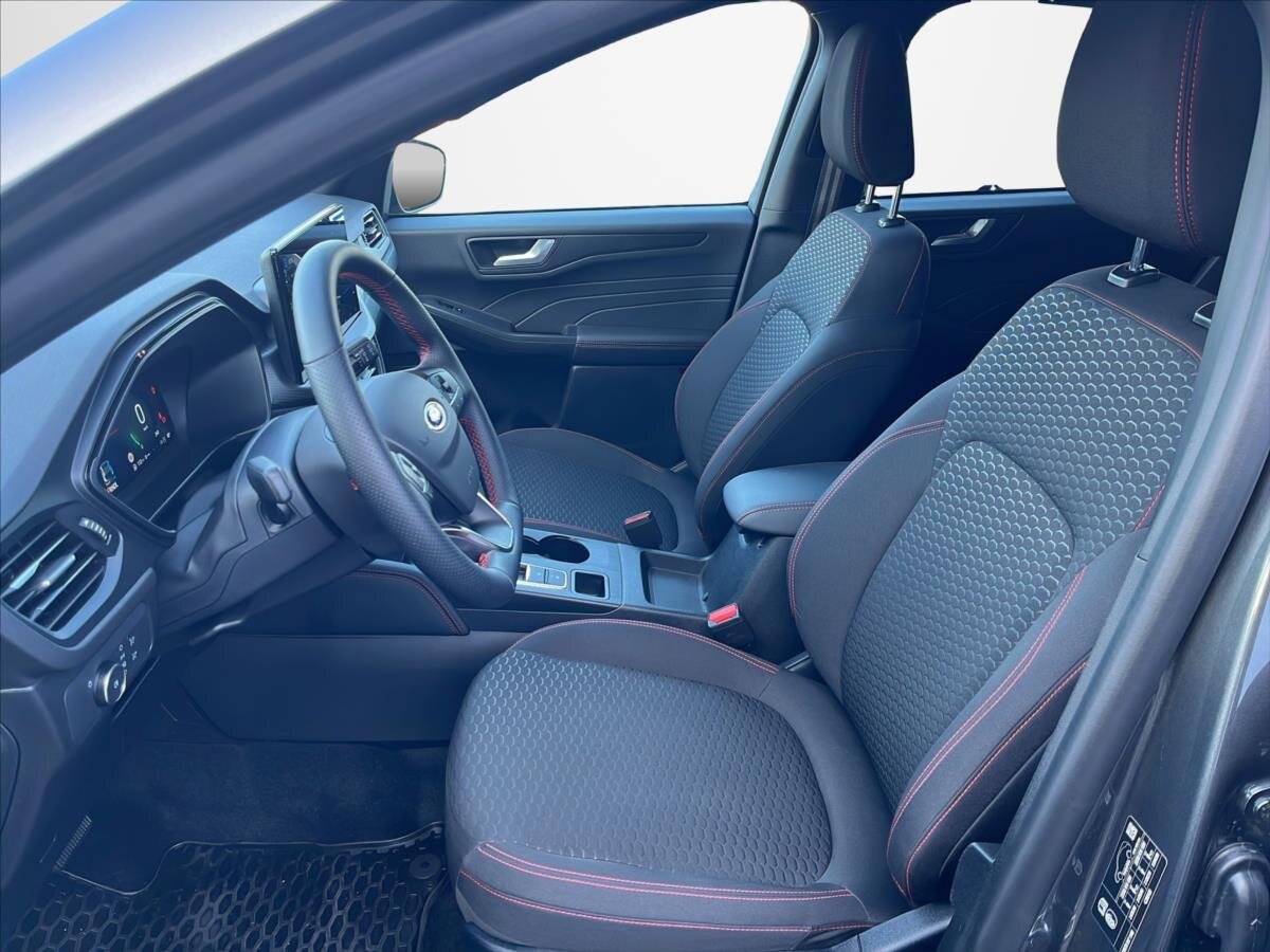 Ford Kuga SUV / Terénní 2,5 l 134 kw