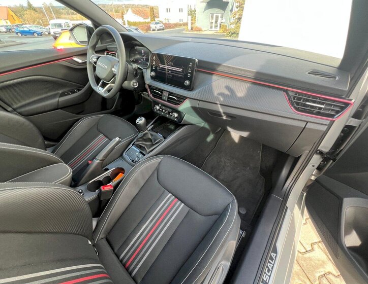 Škoda Scala Hatchback 1,0 l 85 kw