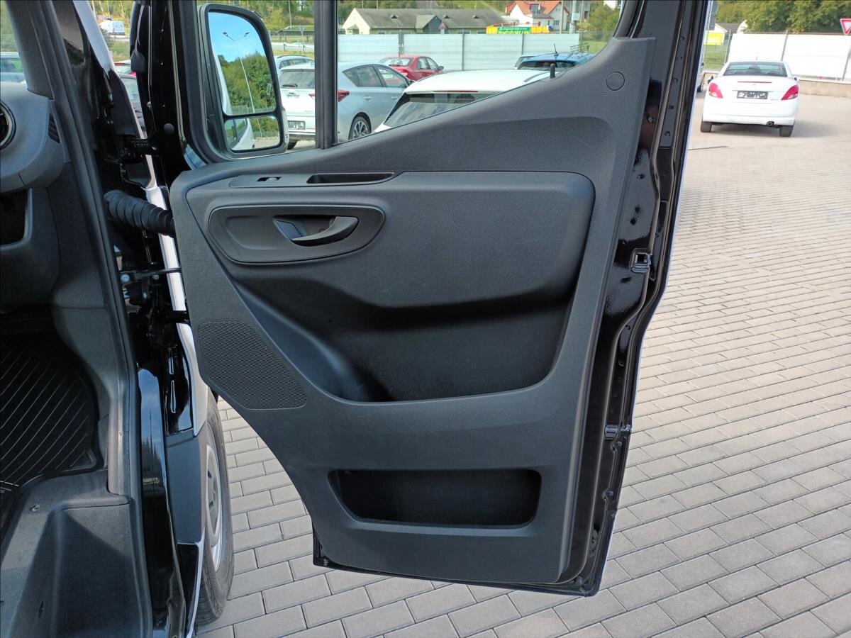 Mercedes-Benz Sprinter Ostatní 3,0 l 140 kw