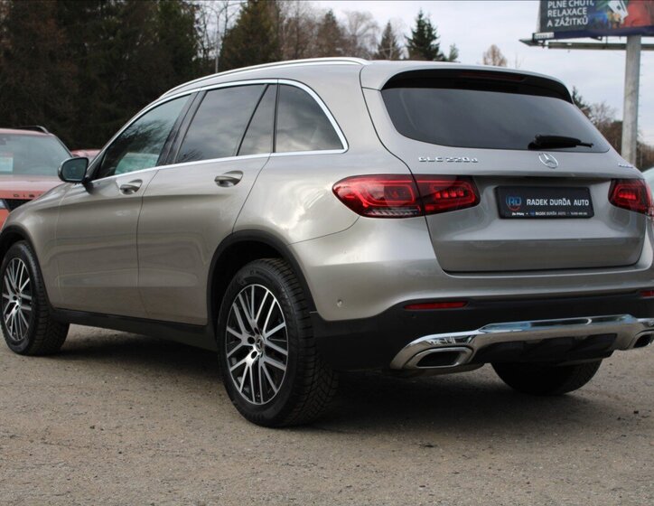 Mercedes-Benz GLC SUV 2,0 l 143 kw