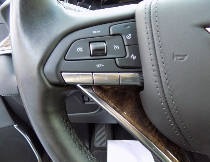 Cadillac Escalade 31