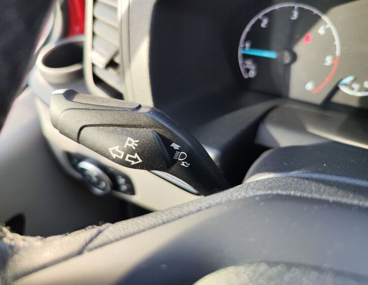 Ford Tourneo Custom 26