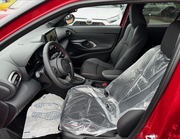 Toyota Yaris Cross 5