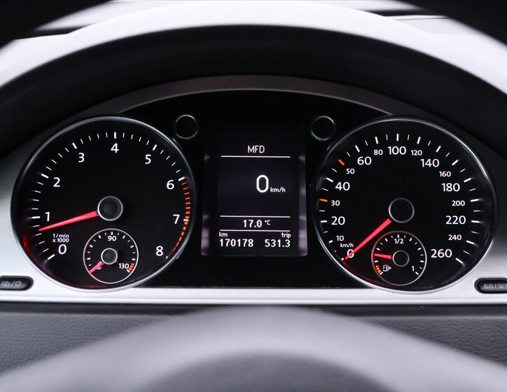 Volkswagen Passat Kombi 1,4 l 90 kw