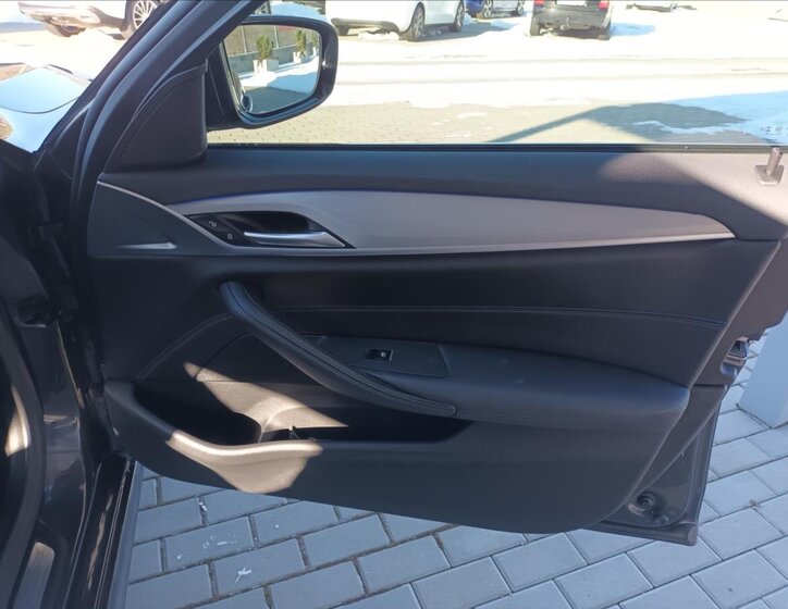 BMW Řada 5 Kombi 2,0 l 140 kw