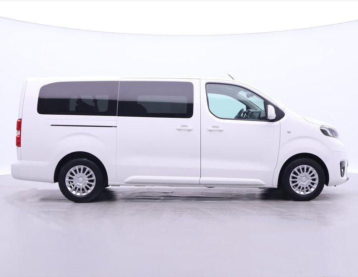 Toyota ProAce 8