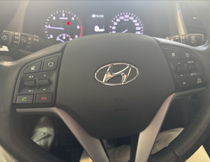 Hyundai Tucson SUV 2,0 l 100 kw