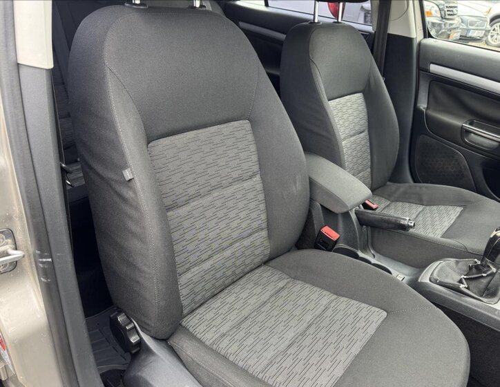 Škoda Octavia Kombi 1,6 l 77 kw