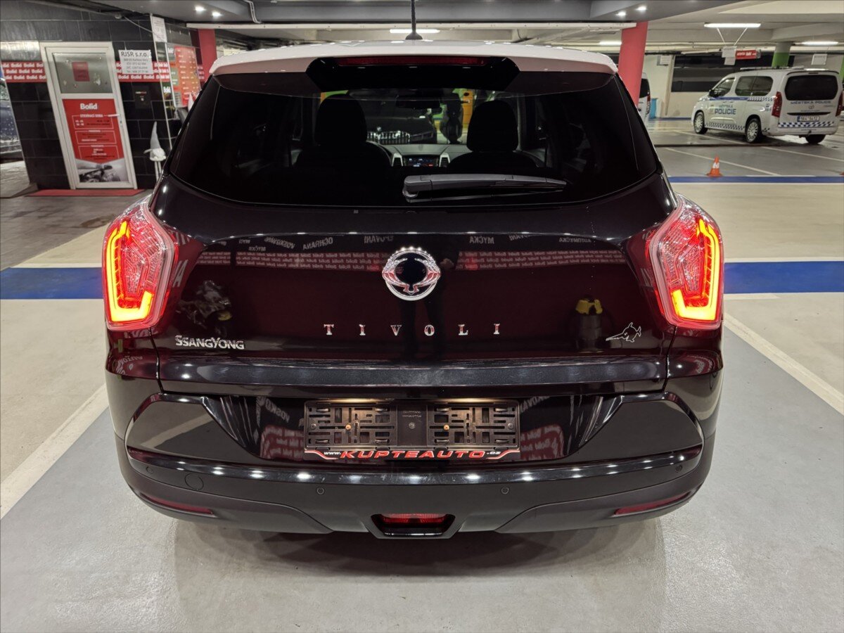 SsangYong Tivoli SUV 1,6 l 94 kw