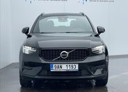 Volvo XC40 SUV / Terénní 2,0 l 145 kw