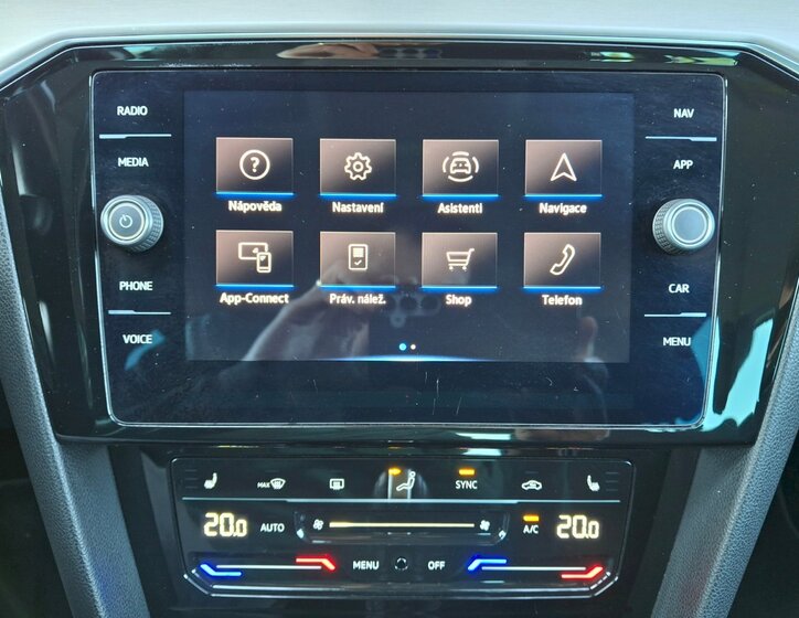 Volkswagen Passat Kombi 1,5 l 110 kw