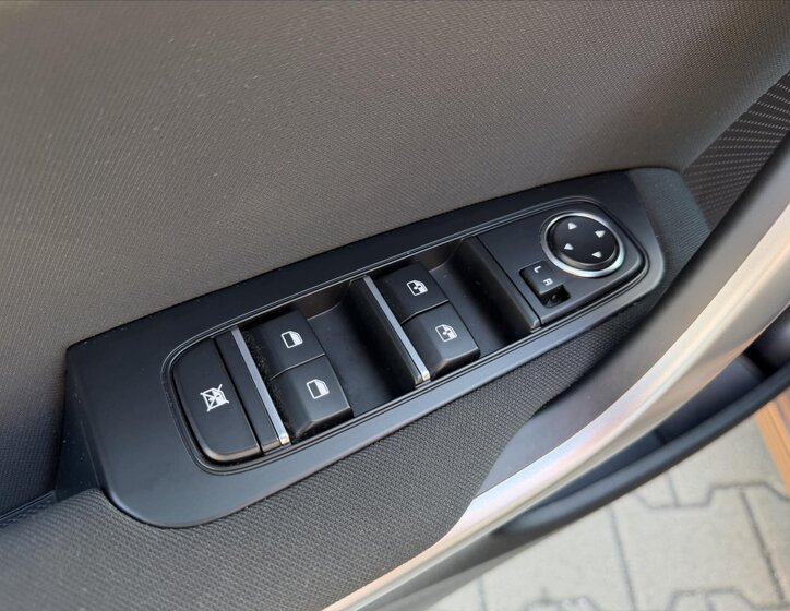 KIA Ceed Kombi 1,5 l 118 kw