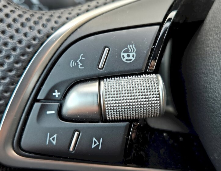 Škoda Karoq SUV / Terénní 1,5 l 110 kw