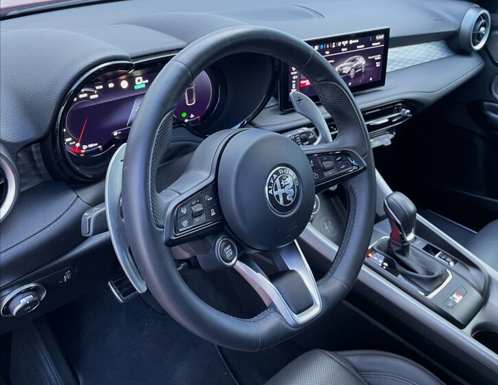 Alfa Romeo Tonale SUV 1,5 l 118 kw