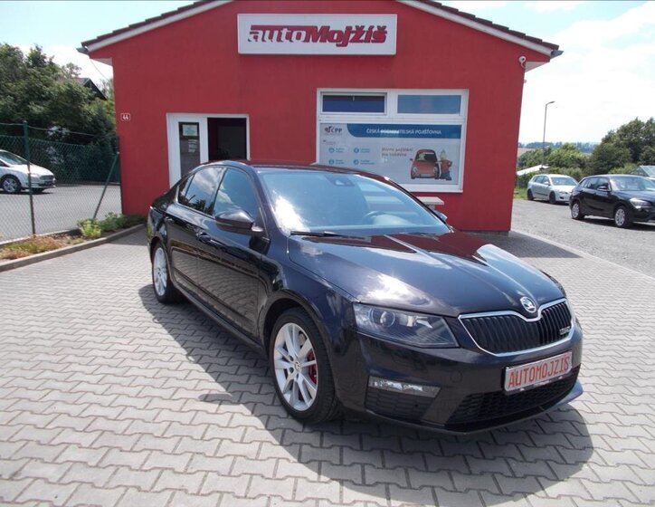 Škoda Octavia Sedan / Limuzína 2,0 l 135 kw