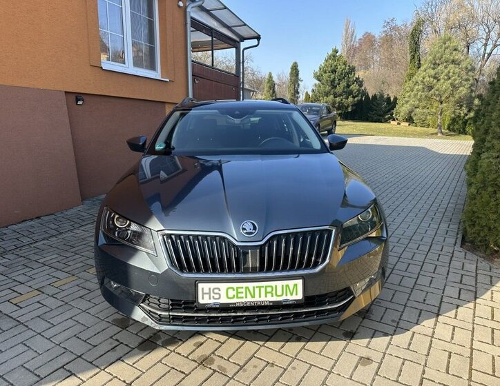 Škoda Superb Kombi 2,0 l 140 kw