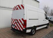 Mercedes-Benz Sprinter 4